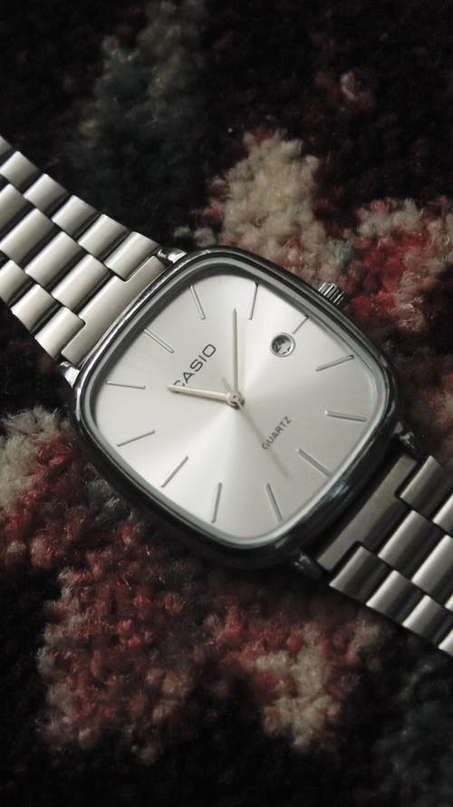 Damski zegarek Casio – idealny na każdą okazję